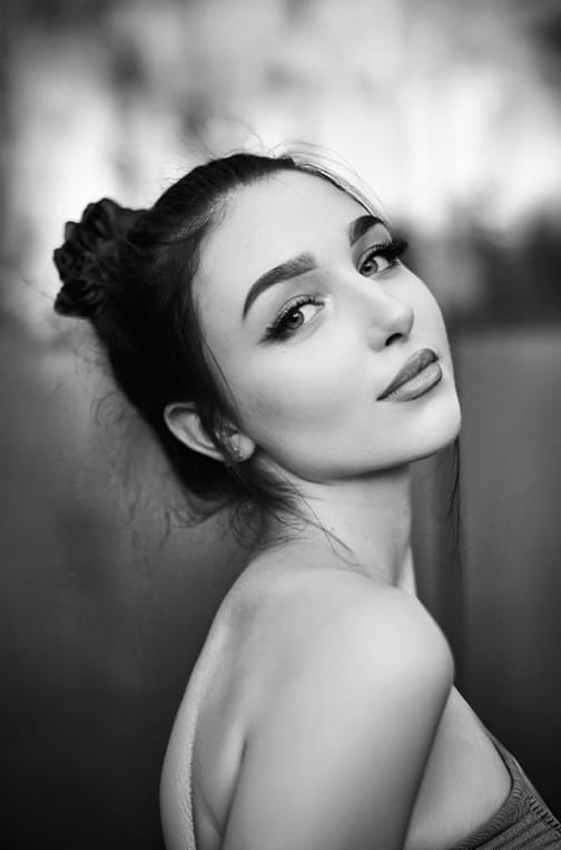 Acasă 13 Elisa Vasilache